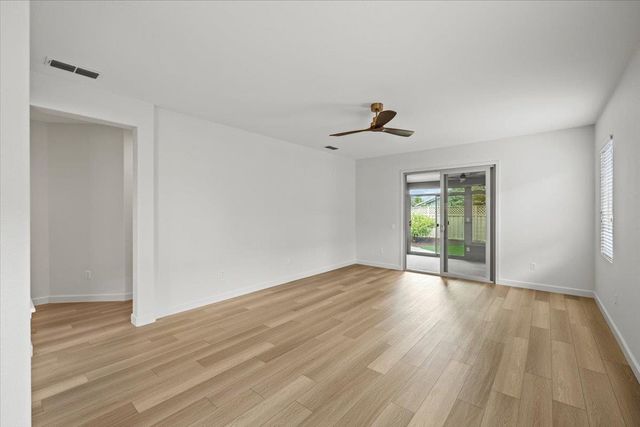 2694 Woodacre Ln, Lincoln, CA 95648