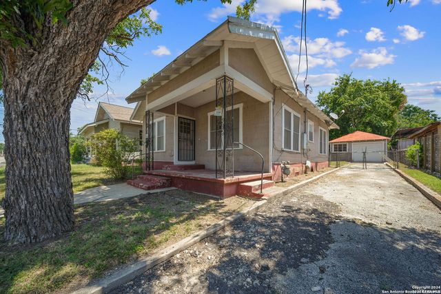 906 S GEVERS ST, San Antonio, TX 78210