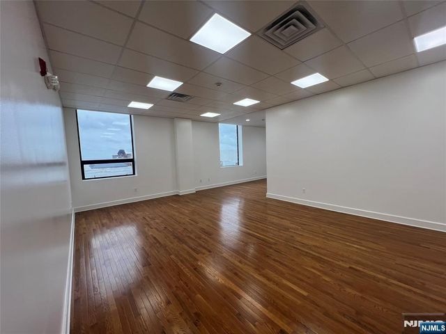 407 39th 501, Union City, NJ 07087
