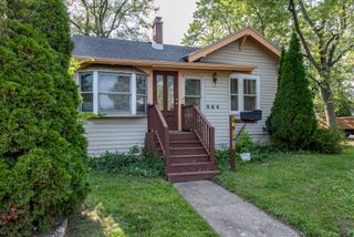 964 N Lewis Avenue, Waukegan, IL 60085