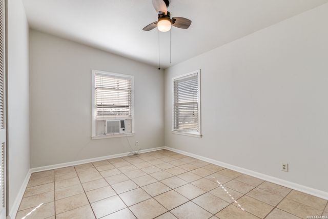 603 Westmoreland Dr, San Antonio, TX 78213