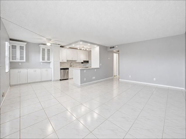 3002 EXETER A, Boca Raton, FL 33434