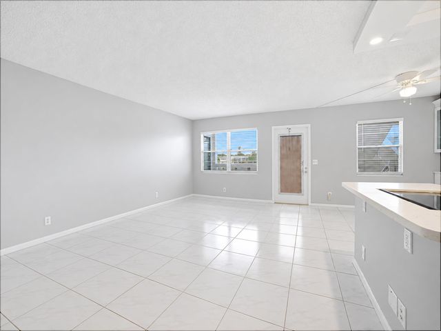 3002 EXETER A, Boca Raton, FL 33434