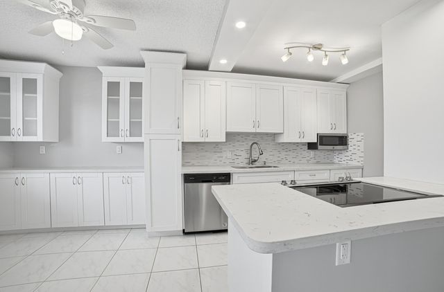 3002 EXETER A, Boca Raton, FL 33434