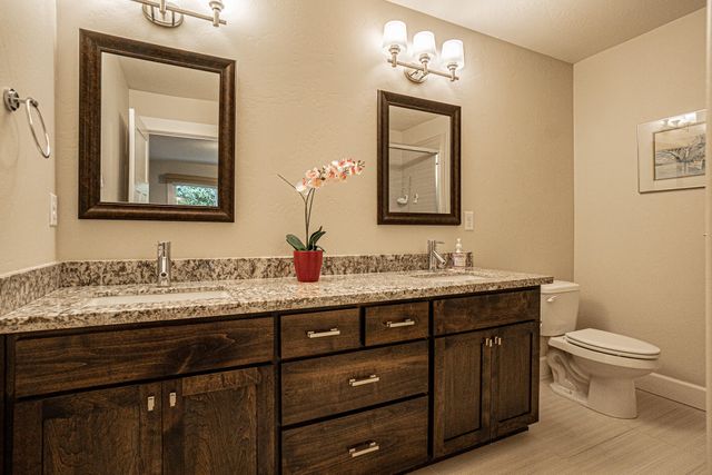 583 Plum Ridge Court, Ashland, OR 97520