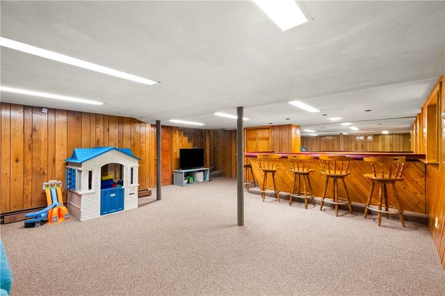 17 Golini Drive, Johnston, RI 02919