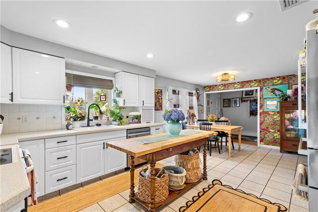 17 Golini Drive, Johnston, RI 02919