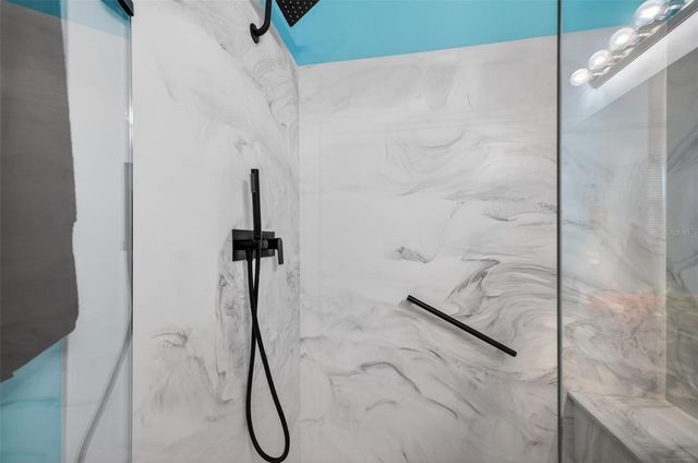 411 DEL MAR DRIVE, Lady Lake, FL 32159