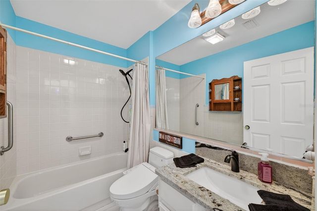 411 DEL MAR DRIVE, Lady Lake, FL 32159