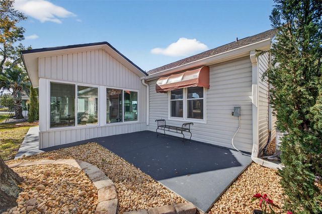 411 DEL MAR DRIVE, Lady Lake, FL 32159