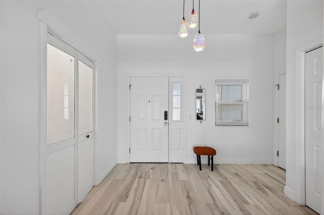 411 DEL MAR DRIVE, Lady Lake, FL 32159