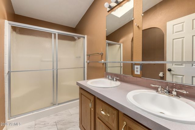 2400 E BASELINE Avenue 44, Apache Junction, AZ 85119