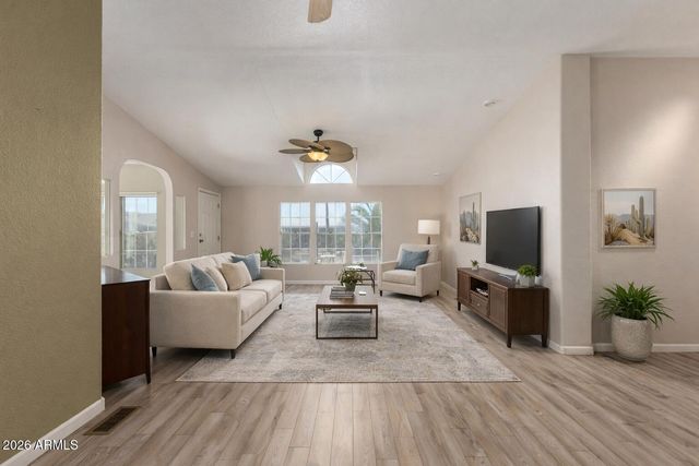 2400 E BASELINE Avenue 44, Apache Junction, AZ 85119