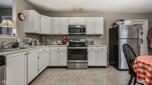 640 Indigo Court, Greenfield, IN 46140