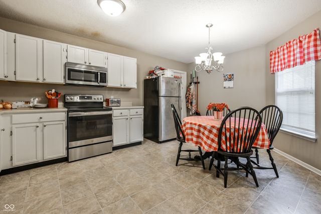 640 Indigo Court, Greenfield, IN 46140