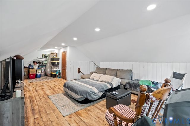 702 Irving St, Farmville, VA 23901