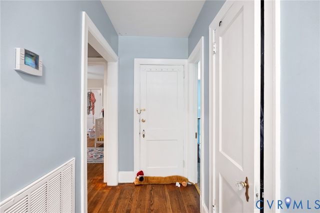 702 Irving St, Farmville, VA 23901