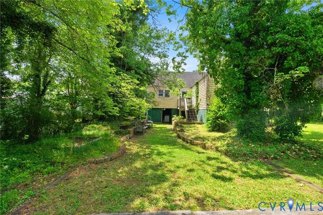 702 Irving St, Farmville, VA 23901