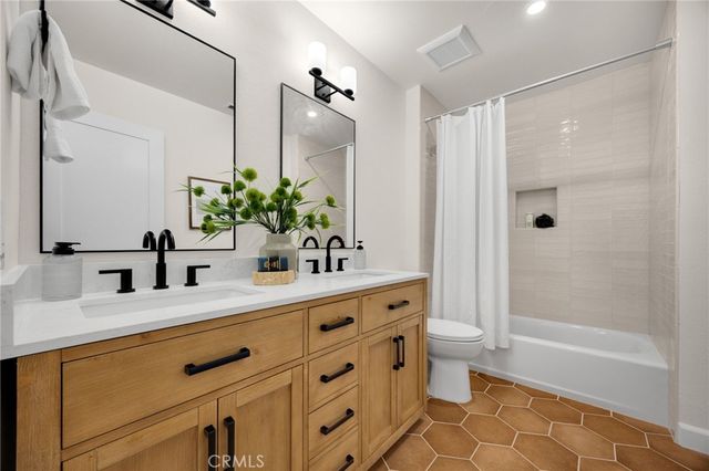 846 Mooncrest, Brea, CA 92821