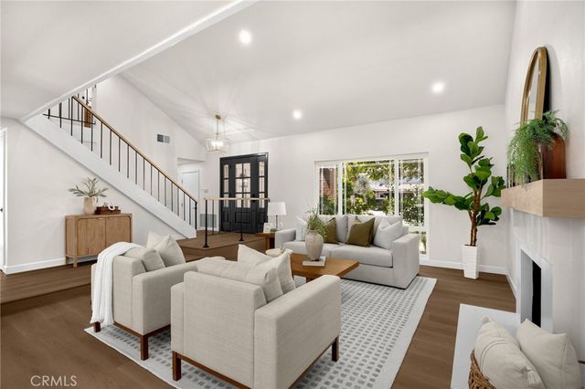 846 Mooncrest, Brea, CA 92821