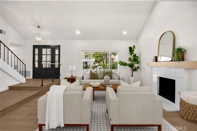 846 Mooncrest, Brea, CA 92821