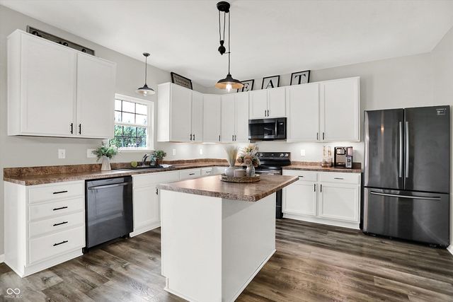 1722 Cape Hatteras Court, Brownsburg, IN 46112