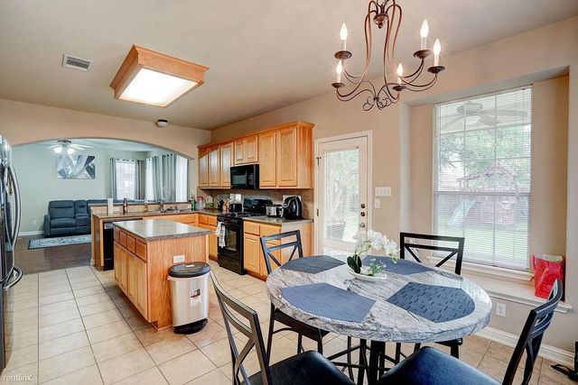 3784 Turetella DR, Round Rock, TX 78681