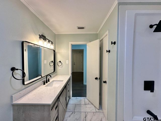 1121 Elizabeth Drive, Tyler, TX 75701