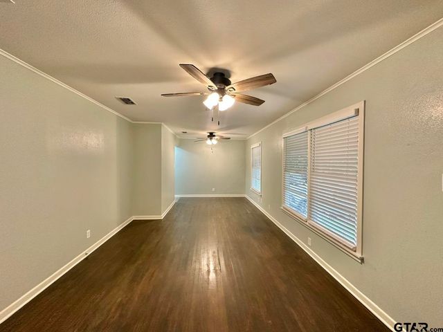 1121 Elizabeth Drive, Tyler, TX 75701