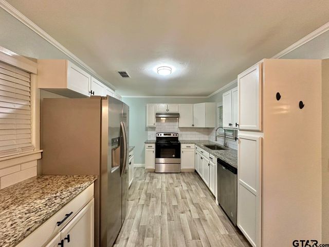 1121 Elizabeth Drive, Tyler, TX 75701