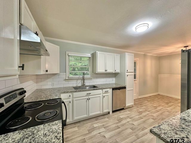 1121 Elizabeth Drive, Tyler, TX 75701