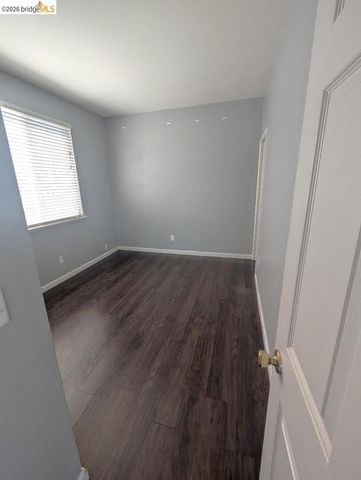 4958 Bay View CIR, Stockton, CA 95219