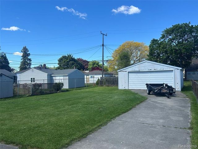 25601 Rose Street, Roseville, MI 48066