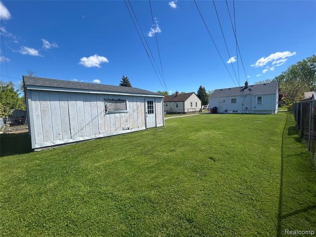 25601 Rose Street, Roseville, MI 48066