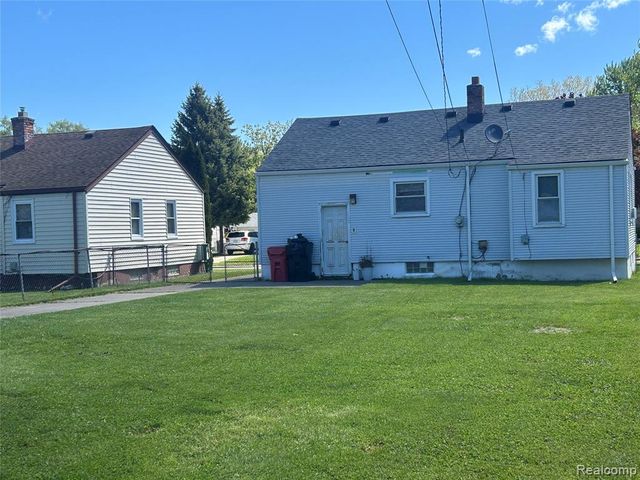 25601 Rose Street, Roseville, MI 48066