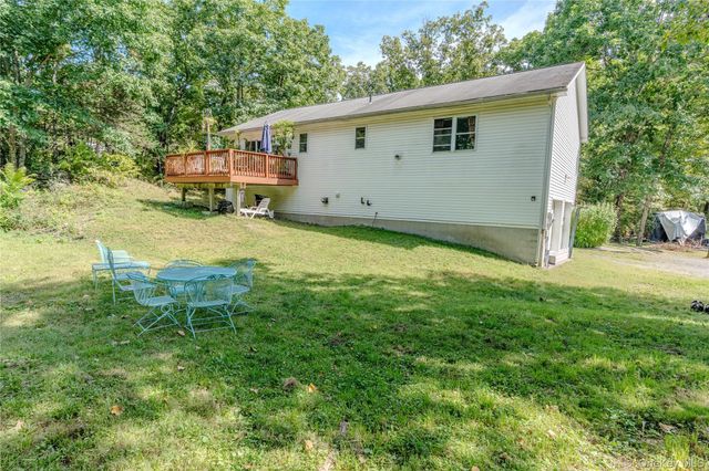 167 Pine Hill Road, Pleasant Valley, NY 12569