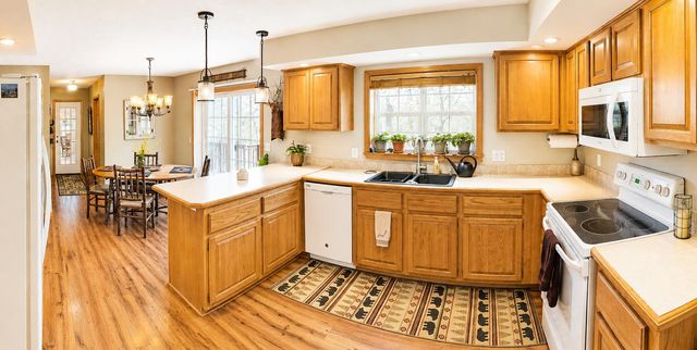 235 Iowa Colony Road, Hollister, MO 65672