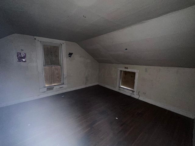 22 E Innis Avenue, Columbus, OH 43207