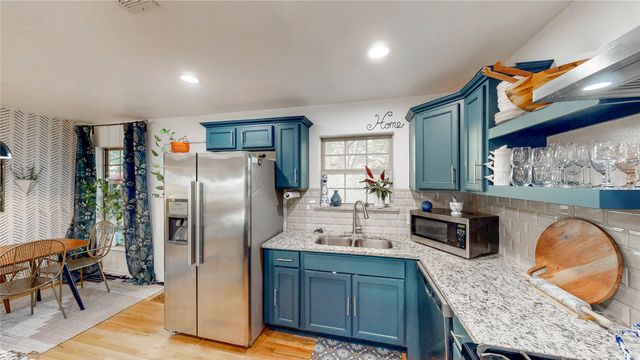 1961 Morris Street, Dallas, TX 75212