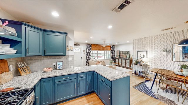 1961 Morris Street, Dallas, TX 75212