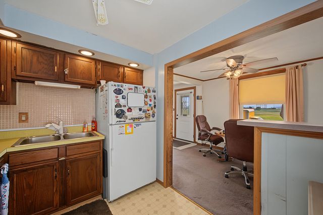 11022 S State Line Road, Chicago, IL 60617