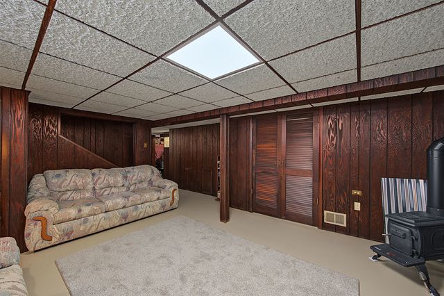 11022 S State Line Road, Chicago, IL 60617