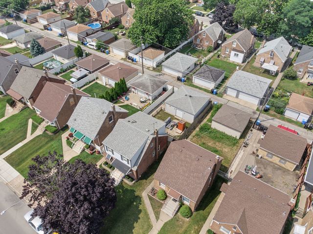 11022 S State Line Road, Chicago, IL 60617