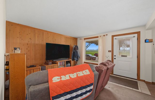 11022 S State Line Road, Chicago, IL 60617
