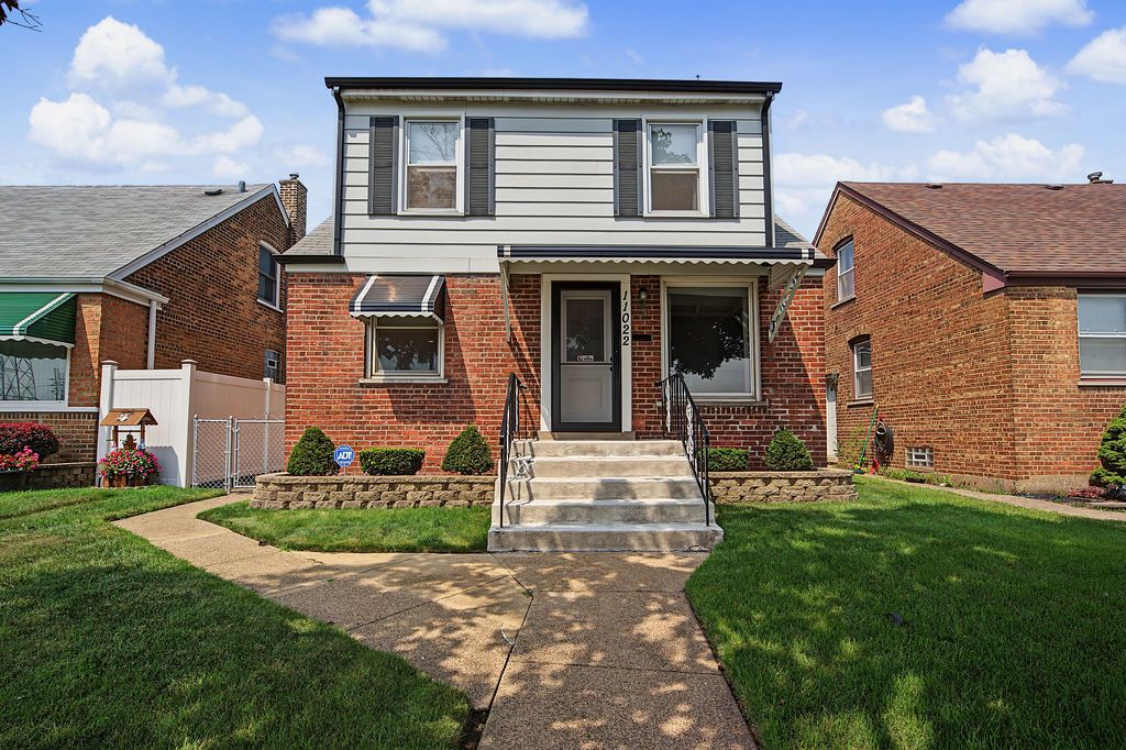 11022 S State Line Road, Chicago, IL 60617