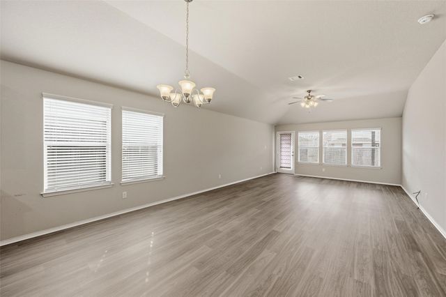 405 Elk Run Drive, Fort Worth, TX 76140