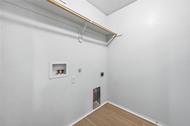 405 Elk Run Drive, Fort Worth, TX 76140