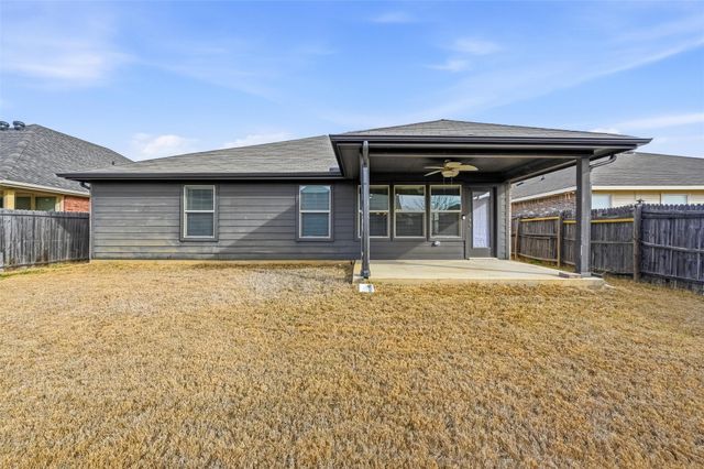 405 Elk Run Drive, Fort Worth, TX 76140