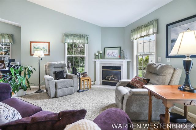 11962 Willow Wood Lane, Holland, MI 49424