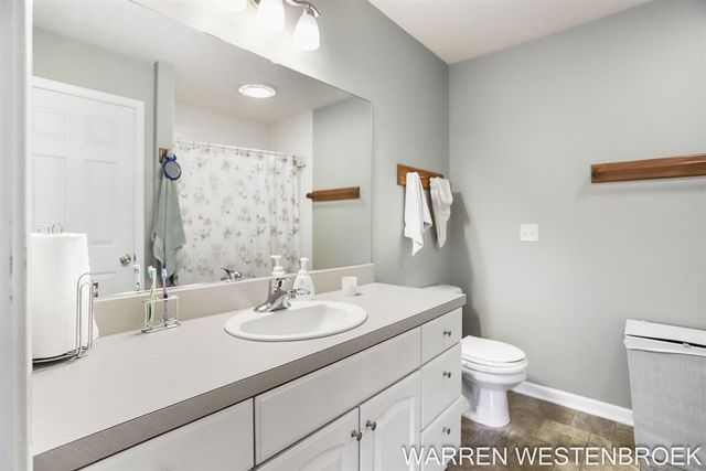 11962 Willow Wood Lane, Holland, MI 49424